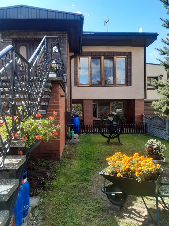 dom wolnostojący, 5 pokoi Pleszew, ul. Kossaka. Zdjęcie 5