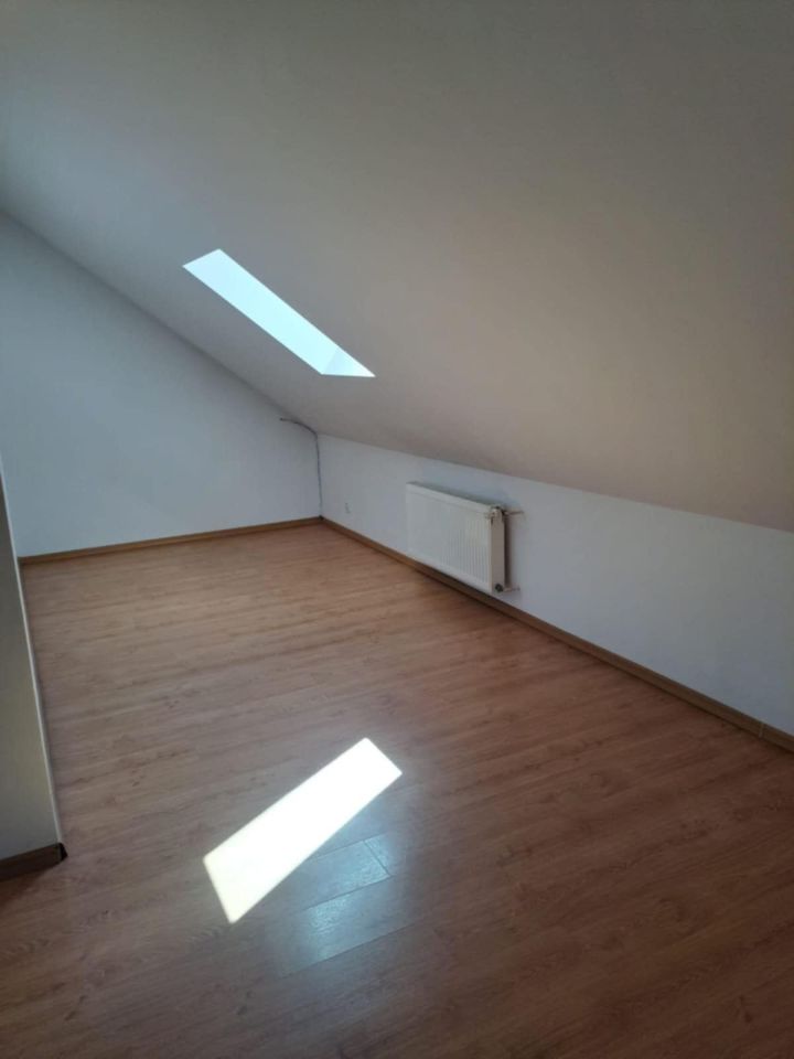 Mieszkanie 4-pokojowe Jarocin. Zdjęcie 8