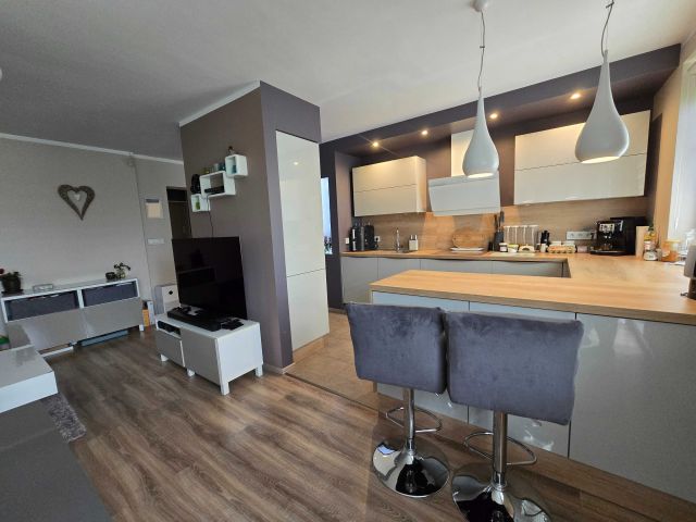 Mieszkanie 4-pokojowe Katowice Brynów, ul. Zofii Kossak-Szczuckiej. Zdjęcie 1
