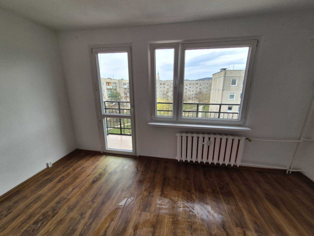 Mieszkanie 1-pokojowe Świebodzice Osiedle Piastowskie, ul. Henryka Brodatego. Zdjęcie 1