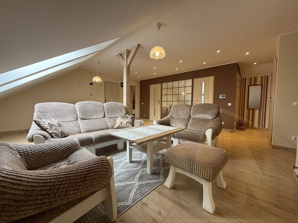 dom wolnostojący, 7 pokoi Leszno Zatorze. Zdjęcie 18