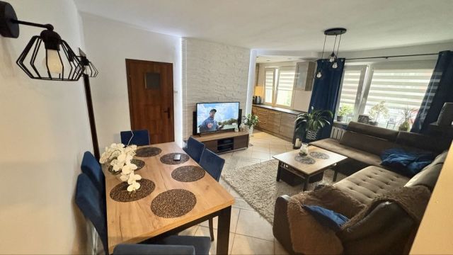 Mieszkanie 3-pokojowe Będzin Warpie, ul. Przyjaźni. Zdjęcie 1