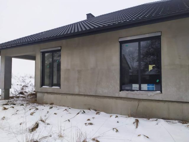 dom wolnostojący, 4 pokoje Niewęgłosz. Zdjęcie 1