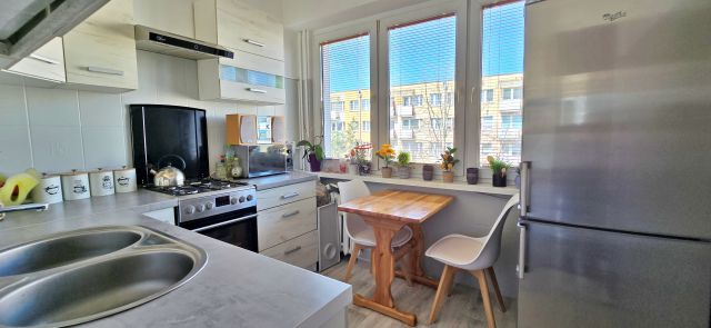 Mieszkanie 3-pokojowe Toruń Rubinkowo, ul. Teodora Donimirskiego. Zdjęcie 4