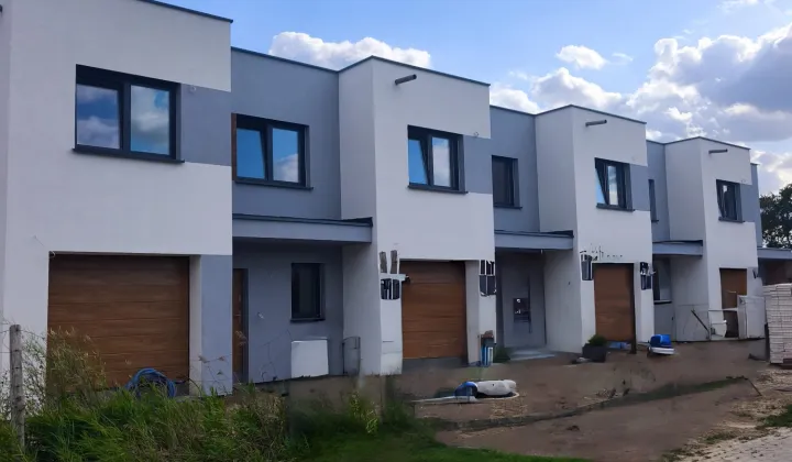 dom szeregowy, 5 pokoi Kostrzyn, ul. Klonowa