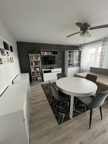 Mieszkanie 3-pokojowe Jarosław, os. im. marsz. Józefa Piłsudskiego. Zdjęcie 1