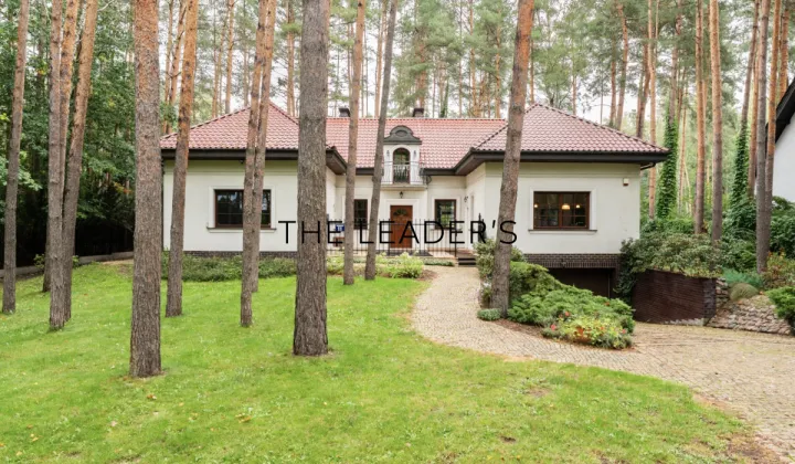 dom wolnostojący, 6 pokoi Konstancin-Jeziorna
