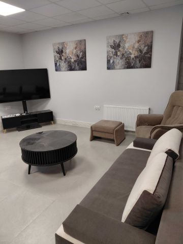 Mieszkanie 3-pokojowe Lipsko. Zdjęcie 1