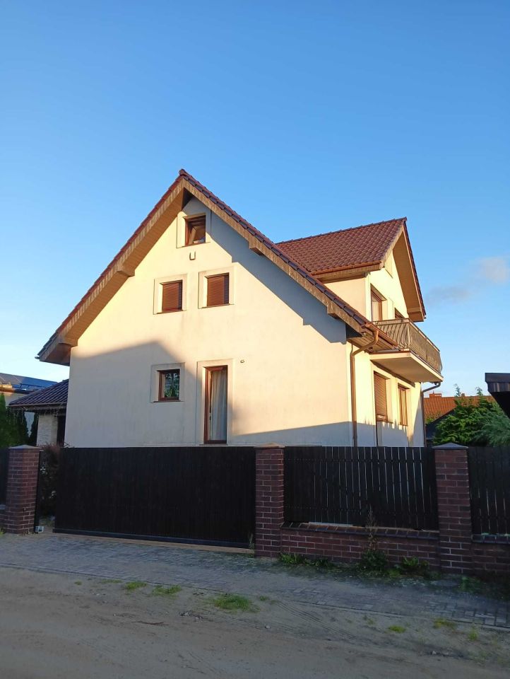 dom wolnostojący, 6 pokoi Bolszewo. Zdjęcie 1