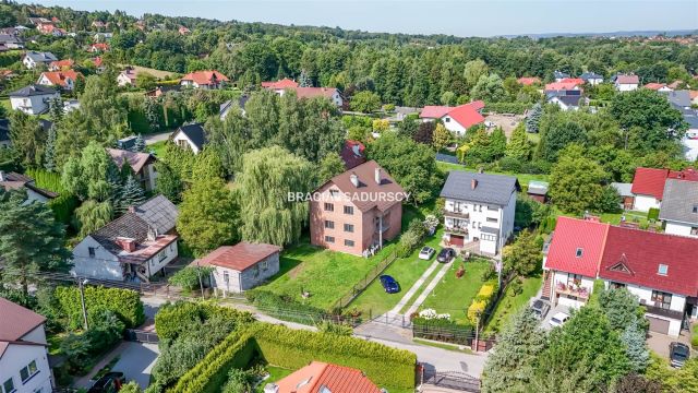 dom wolnostojący, 8 pokoi Libertów, ul. św. Floriana. Zdjęcie 28