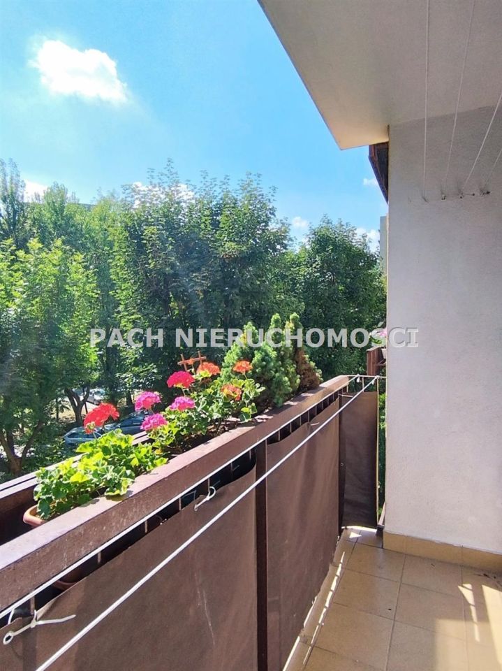 Mieszkanie 3-pokojowe Bielsko-Biała Osiedle Karpackie. Zdjęcie 9