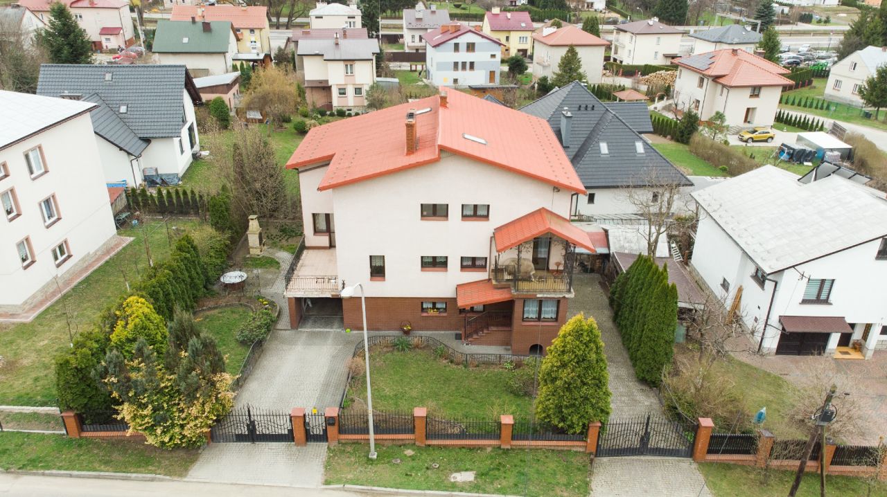 dom wolnostojący, 7 pokoi Sanok Dąbrówka Ruska, ul. Wincentego Witosa