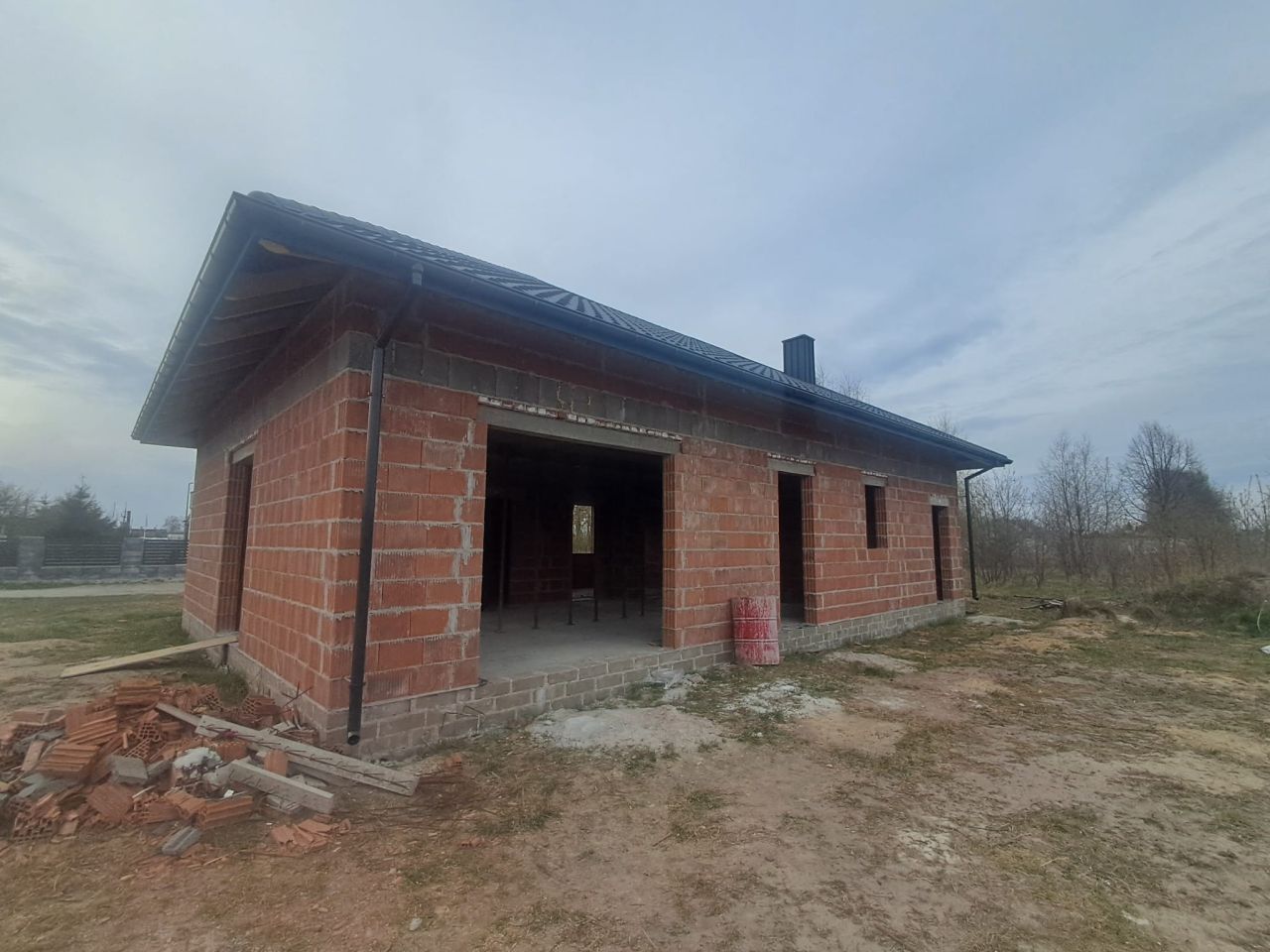 dom wolnostojący, 4 pokoje Niedźwiady. Zdjęcie 3