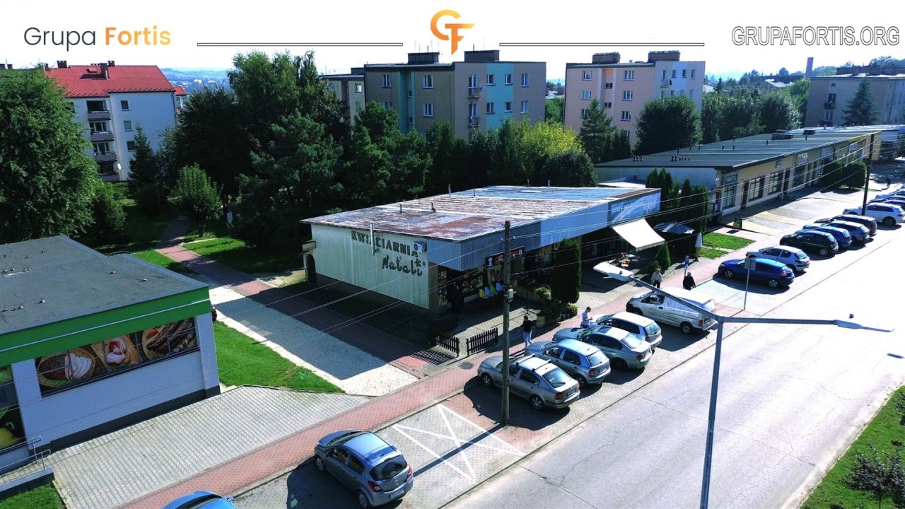 Lokal Kazimierza Wielka, ul. Partyzantów. Zdjęcie 2