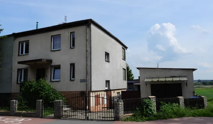 bliźniak, 5 pokoi Chodzież, ul. Miodowa