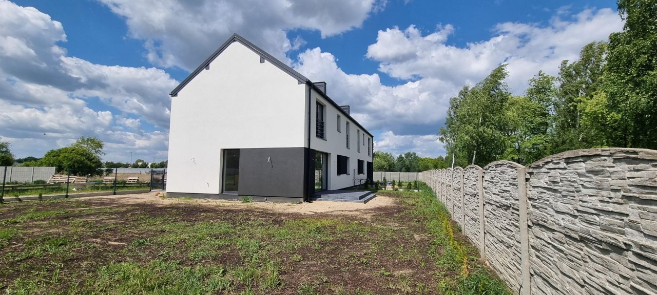 bliźniak, 5 pokoi Konstantynów Łódzki, ul. 1 Maja. Zdjęcie 3