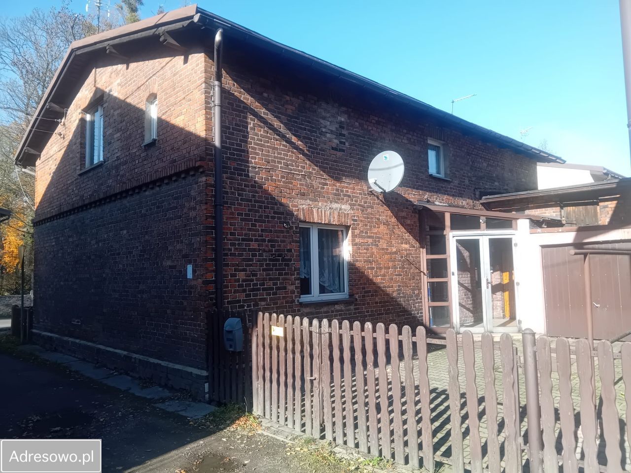 dom wolnostojący, 7 pokoi Tarnowskie Góry, ul. Powstańców Warszawskich. Zdjęcie 2