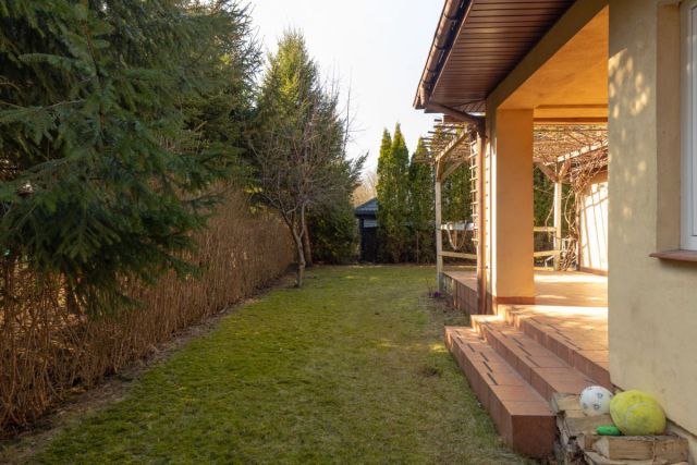 dom wolnostojący, 6 pokoi Konstancin-Jeziorna, ul. Wierzbnowska. Zdjęcie 1