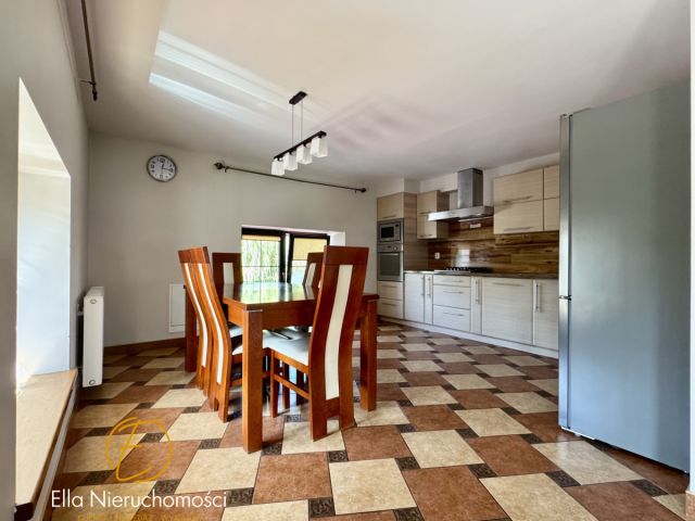 Mieszkanie 5-pokojowe Lubiatów. Zdjęcie 8