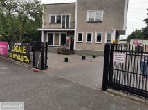 dom wolnostojący, 10 pokoi Milanówek, ul. Królewska. Zdjęcie 2