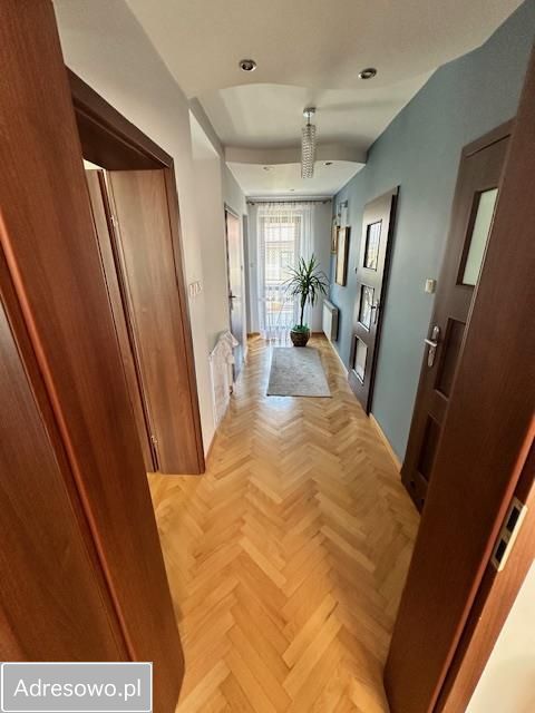 dom wolnostojący, 8 pokoi Miechów Centrum, os. Stefana Żeromskiego. Zdjęcie 11