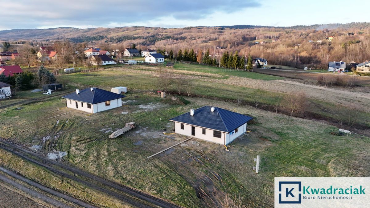 dom wolnostojący, 4 pokoje Kombornia. Zdjęcie 4