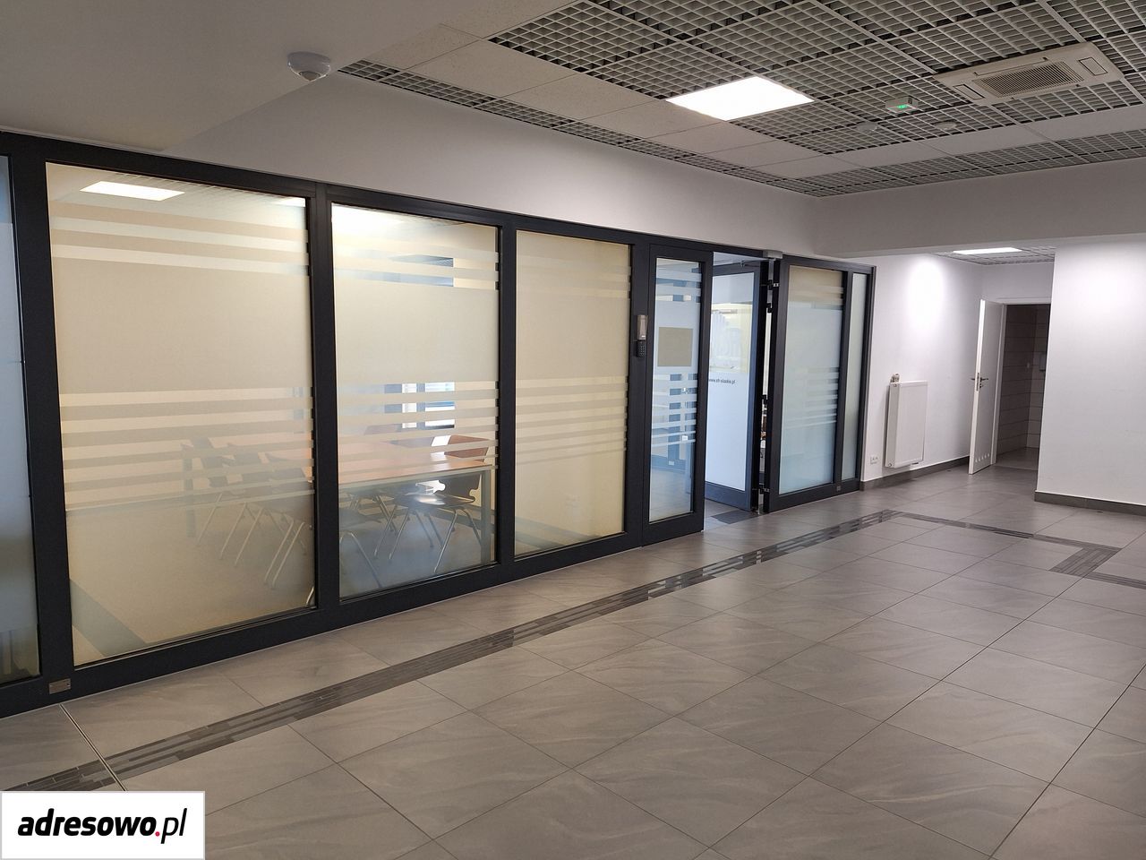Biuro Katowice os. Witosa, ul. Żeliwna. Zdjęcie 4