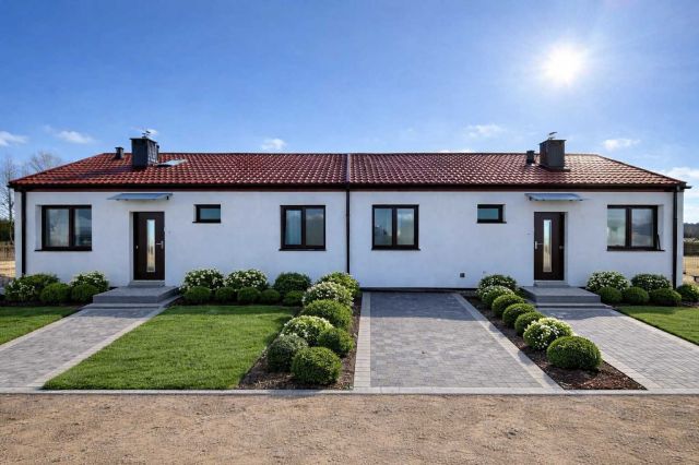 bliźniak Sępólno Krajeńskie, ul. Liliowa. Zdjęcie 1