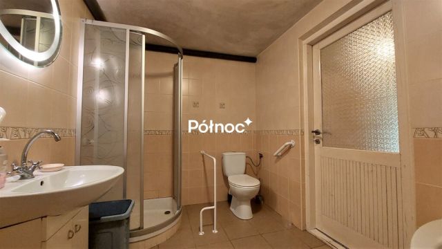 dom wolnostojący, 6 pokoi Mokre. Zdjęcie 18