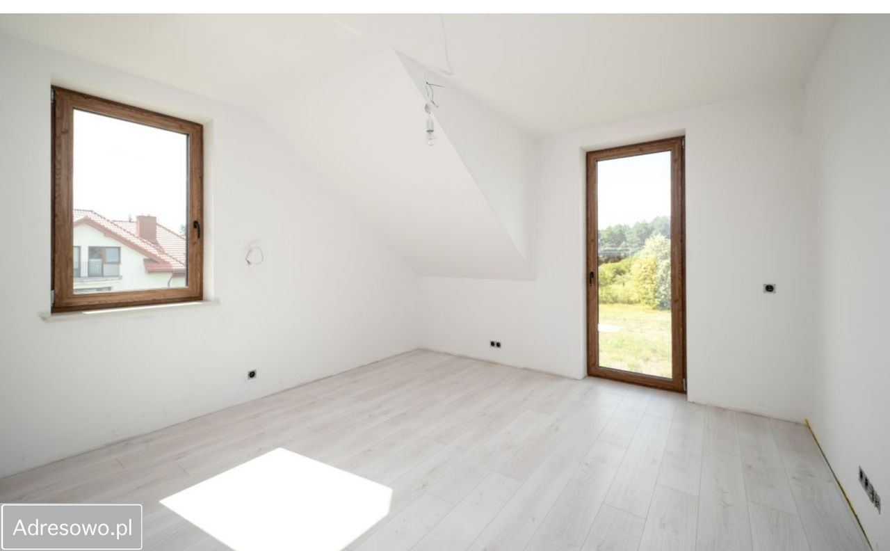 bliźniak, 5 pokoi Sielachowskie. Zdjęcie 11