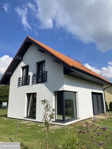 dom wolnostojący, 5 pokoi Radakowice, ul. Jaśminowa. Zdjęcie 1