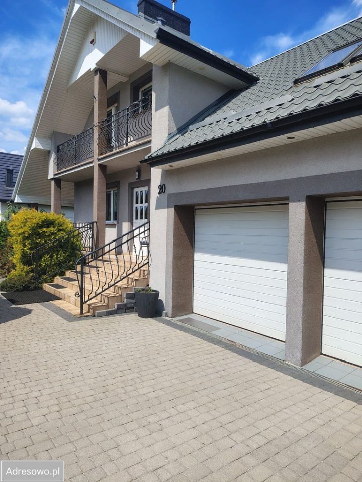 House, 280 m²