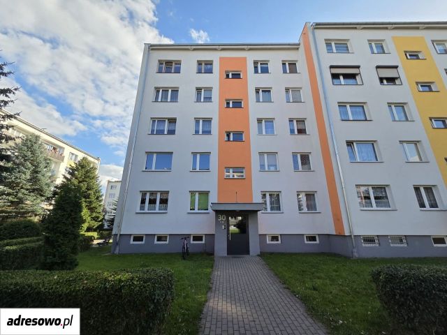 Mieszkanie 3-pokojowe Trzcianka, os. Juliusza Słowackiego. Zdjęcie 1