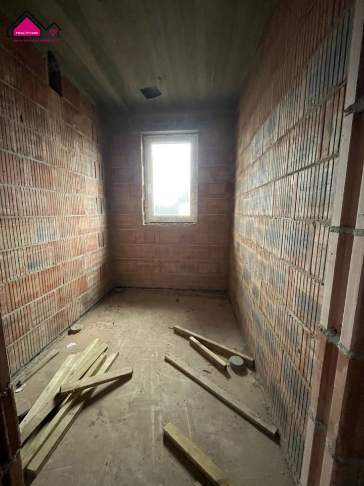 dom wolnostojący, 4 pokoje Osiek Mały. Zdjęcie 9