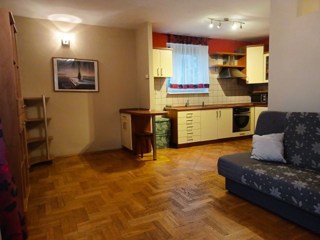 Mieszkanie 2-pokojowe Kraków Kurdwanów, ul. Marii i Bolesława Wysłouchów. Zdjęcie 1