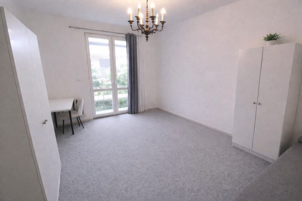 Mieszkanie 3-pokojowe Bielsko-Biała Śródmieście. Zdjęcie 2