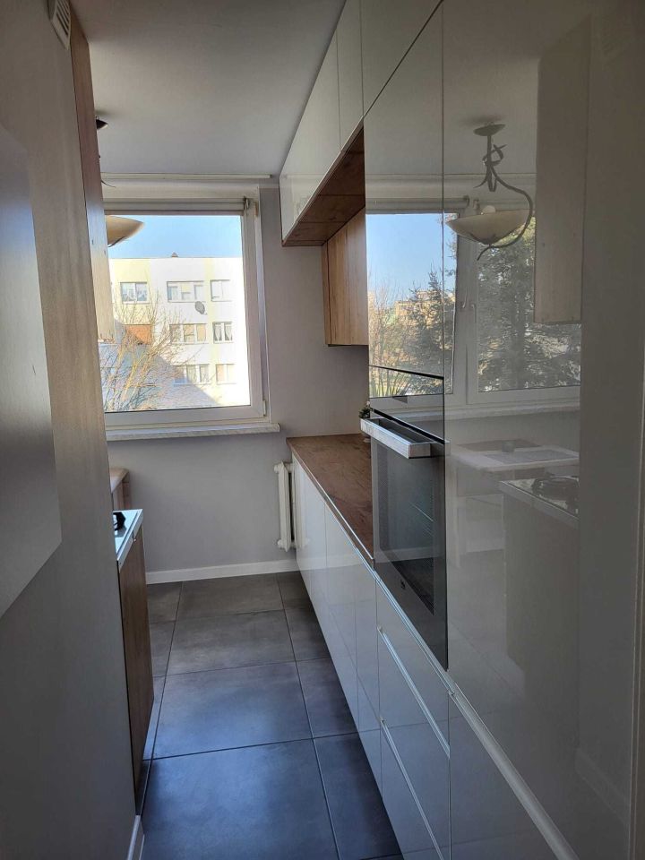 Mieszkanie 4-pokojowe Brzeg Dolny Warzyn, ul. Juliusza Słowackiego. Zdjęcie 3