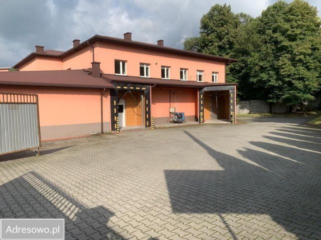 Nieruchomość komercyjna Poręba. Zdjęcie 1