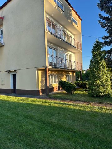 dom wolnostojący, 5 pokoi Szczucin, ul. Klonowa. Zdjęcie 1