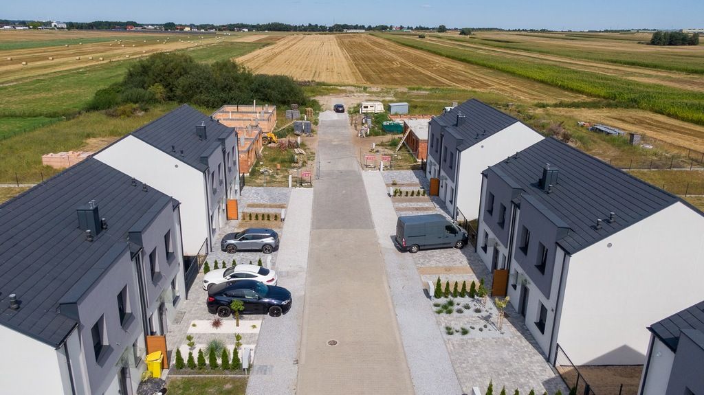 bliźniak, 4 pokoje Ostrów Wielkopolski, ul. Wierzbowa. Zdjęcie 3