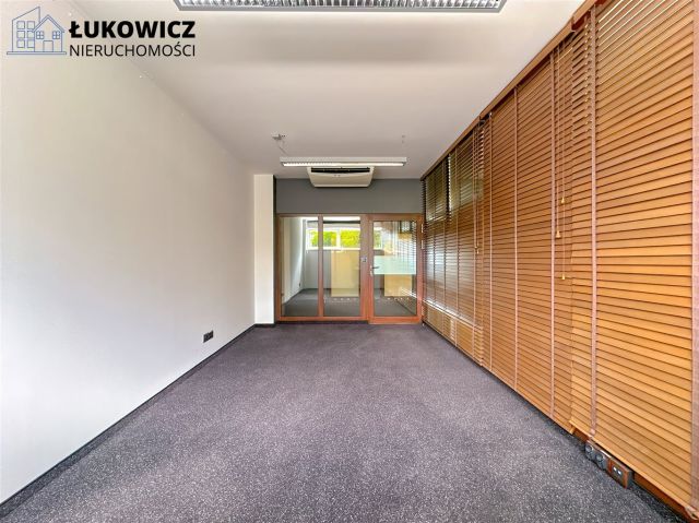 Biuro Bielsko-Biała Osiedle Karpackie. Zdjęcie 9