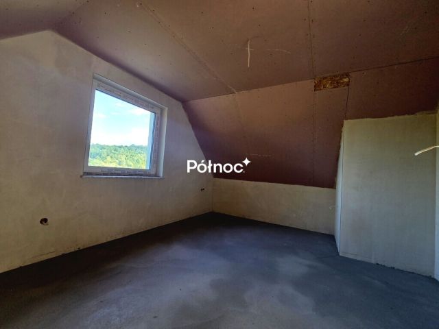 dom wolnostojący, 3 pokoje Klęczana. Zdjęcie 9