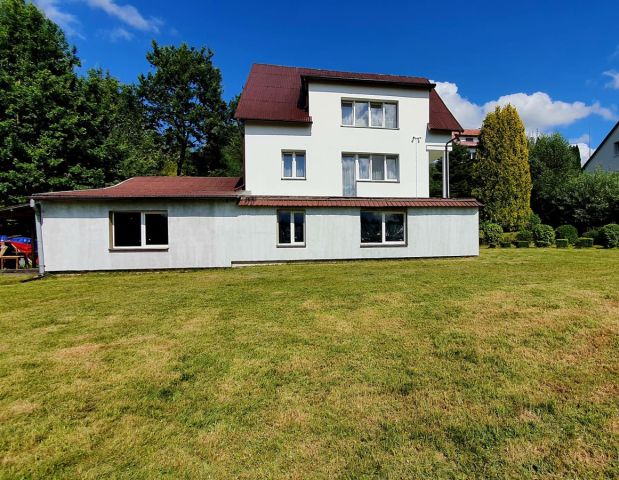 dom wolnostojący, 6 pokoi Ugoszcz. Zdjęcie 1