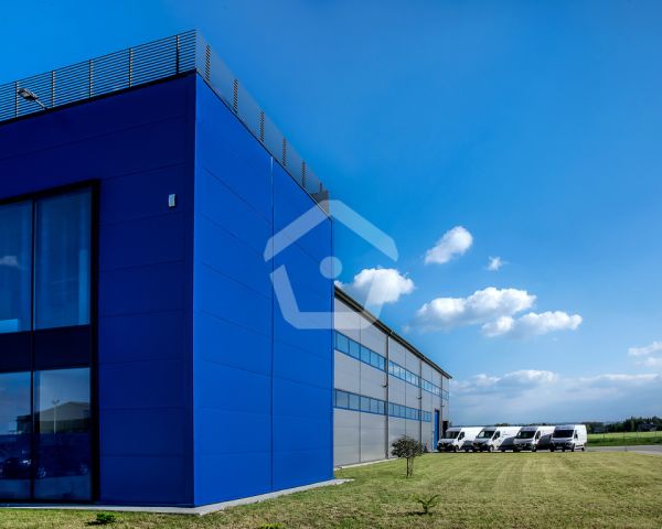 Hala/magazyn Łąka. Zdjęcie 3