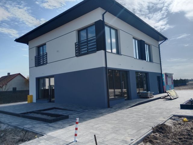 Lokal Niegów, ul. Handlowa. Zdjęcie 1