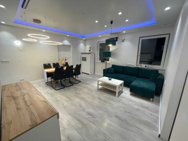 Mieszkanie 3-pokojowe Głogówek, ul. Fabryczna. Zdjęcie 1