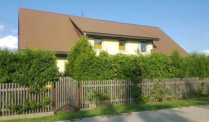 dom wolnostojący Występ