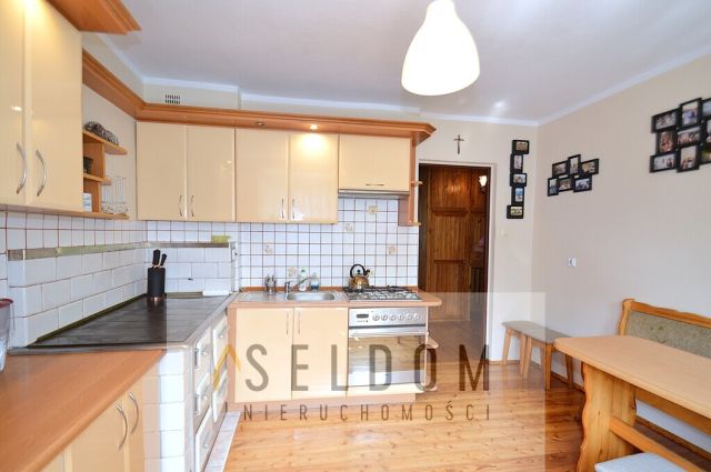 dom wolnostojący, 7 pokoi Domaszowice. Zdjęcie 16