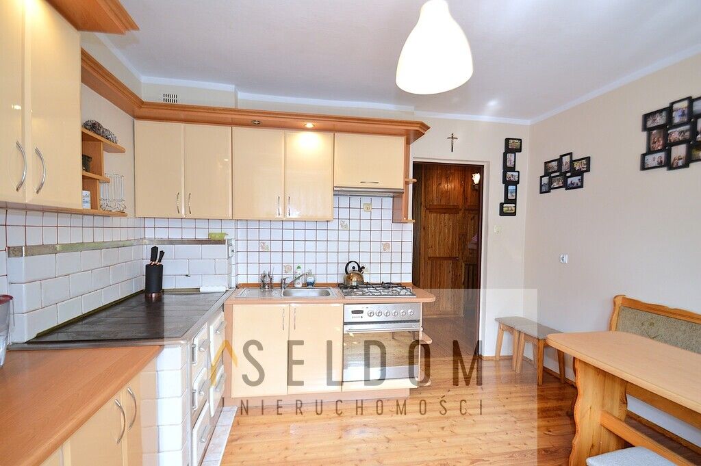 dom wolnostojący, 7 pokoi Domaszowice. Zdjęcie 16