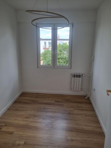 Mieszkanie 3-pokojowe Końskie. Zdjęcie 1